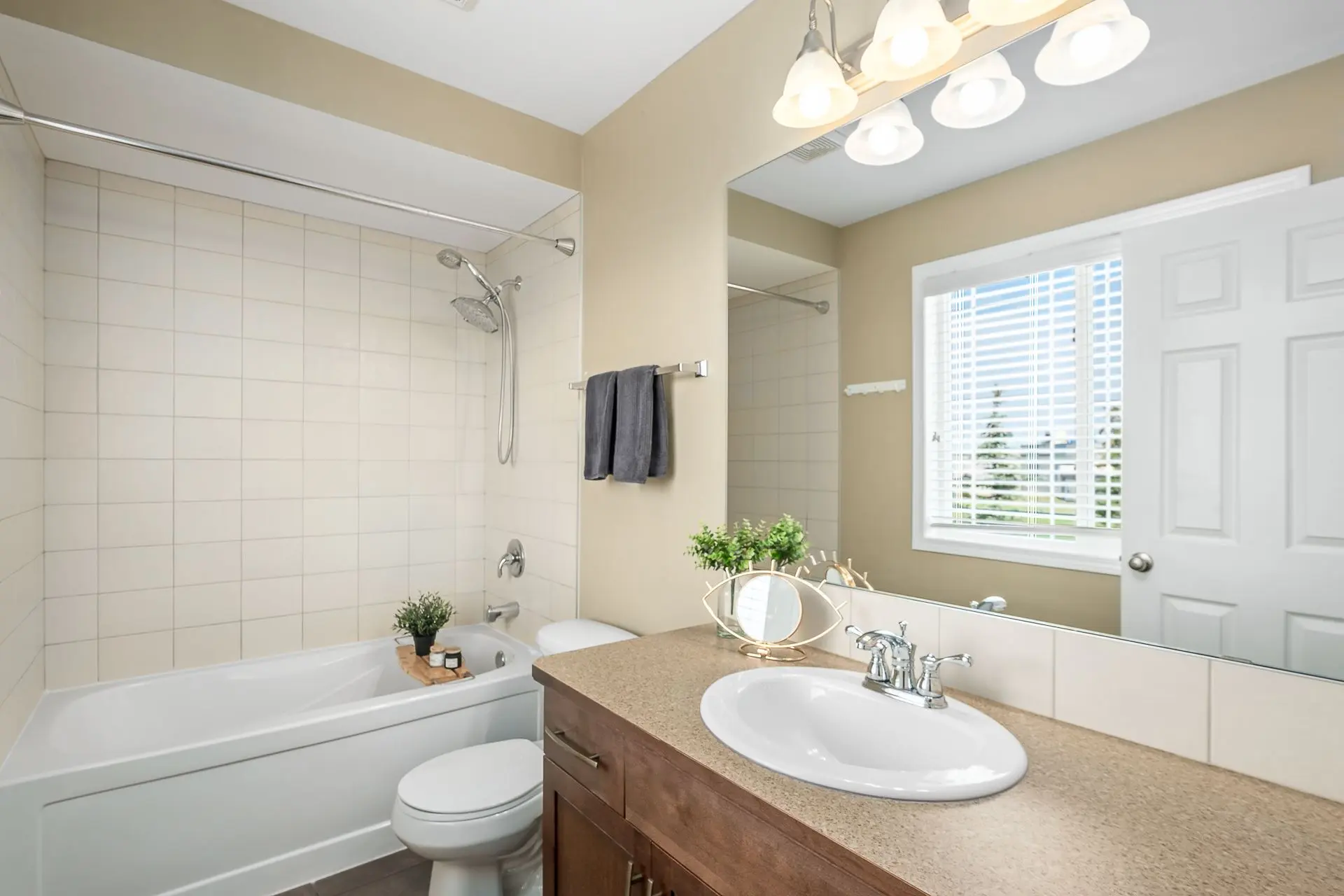 Bathroom cleaning transformation by Urban Clean Living